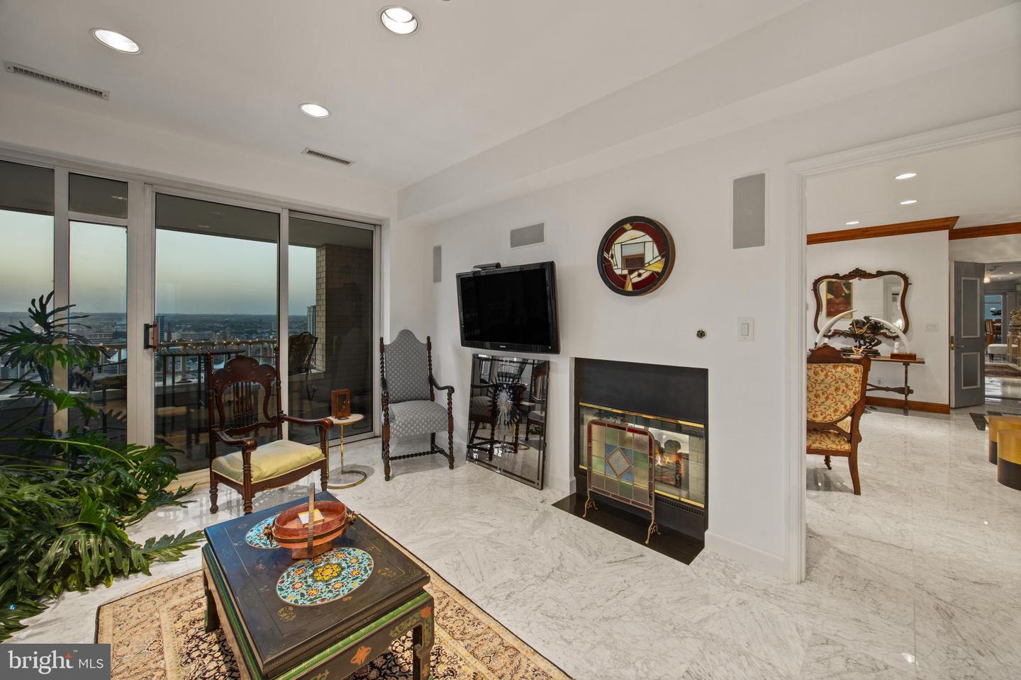 100 Harborview Dr #ph3a/3b Property Photo 36