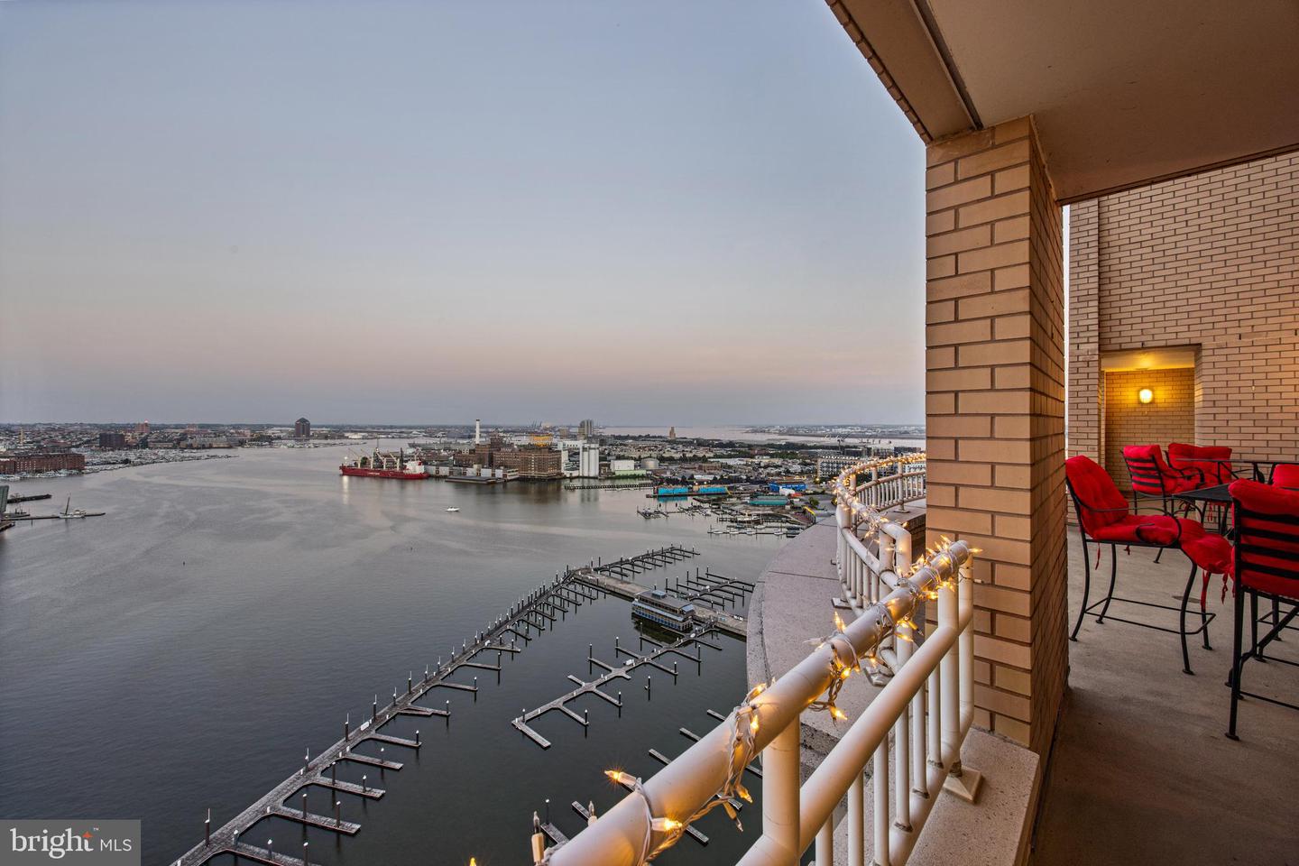 100 Harborview Dr #ph3a/3b Property Photo 52