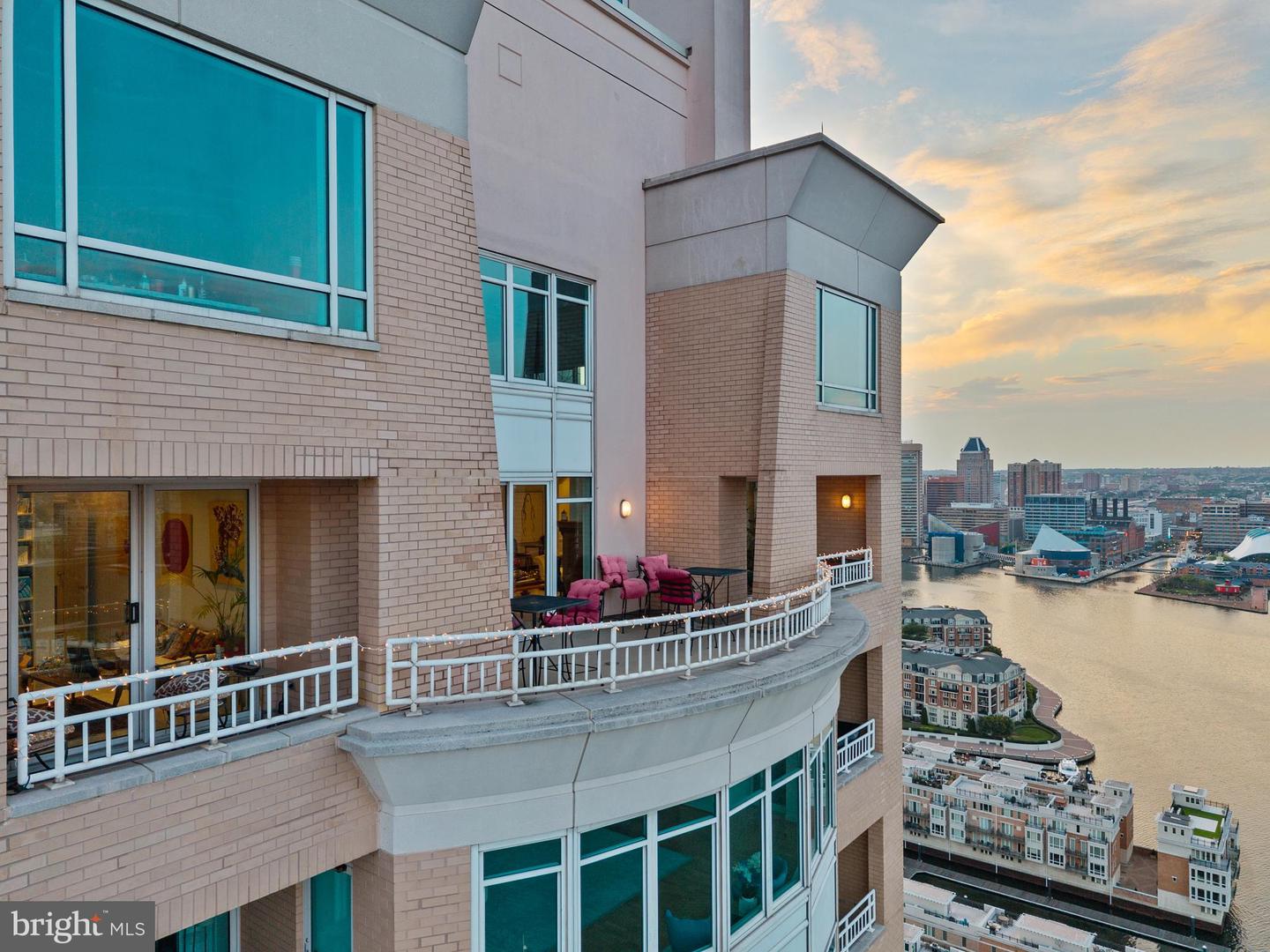 100 Harborview Dr #ph3a/3b Property Photo 69