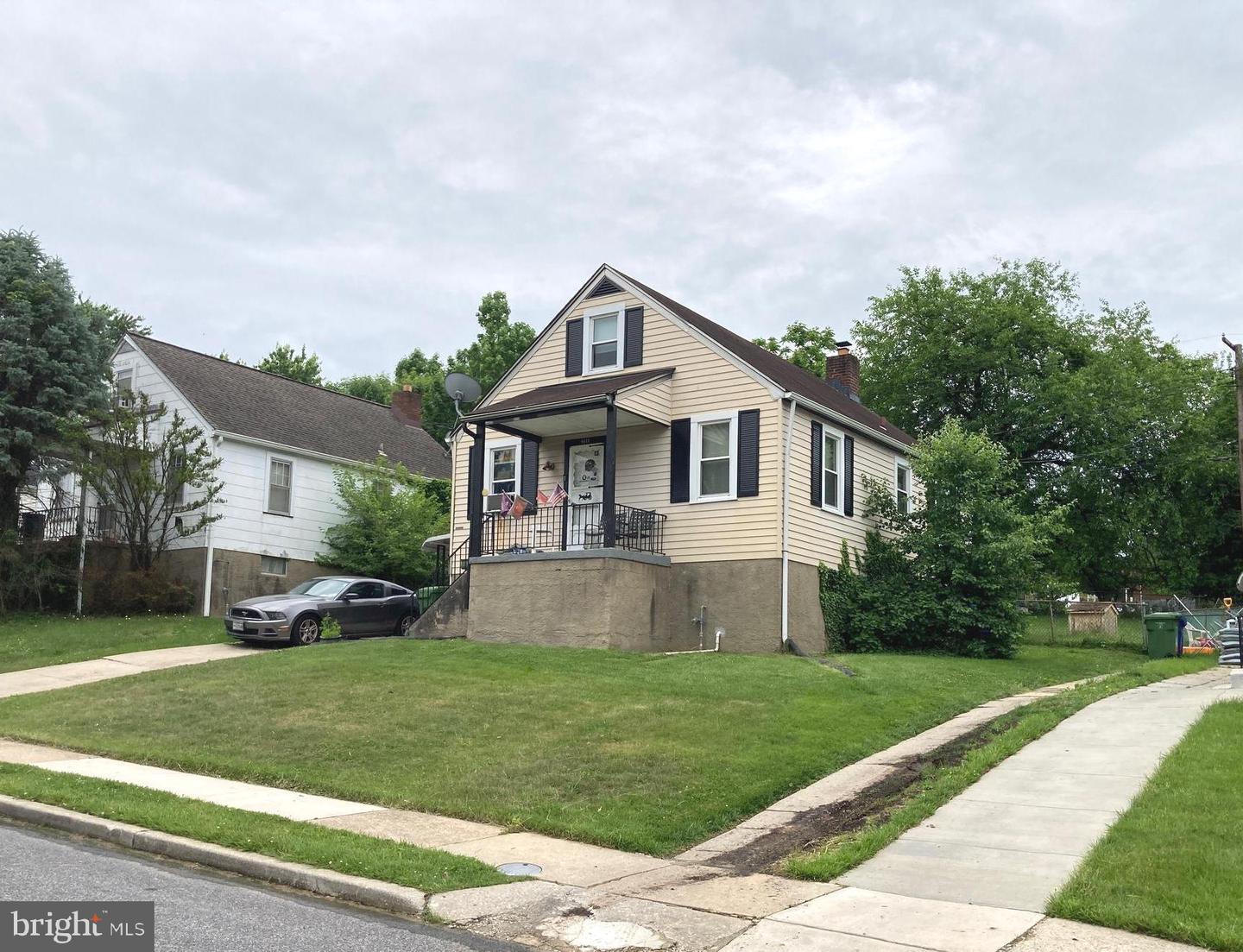 4611 Woodlea Ave Property Photo 1