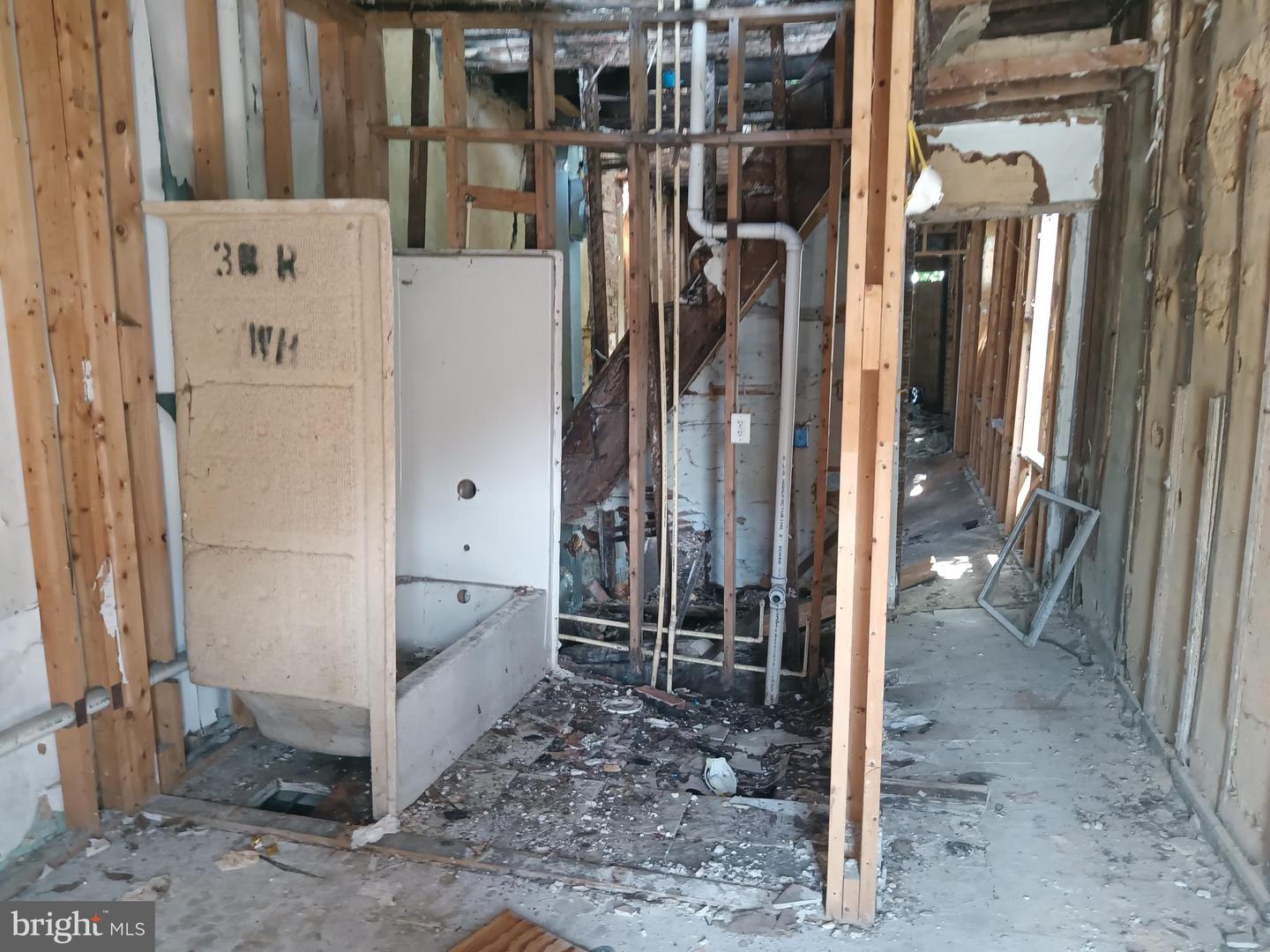 2100 Wilhelm St Property Photo 4