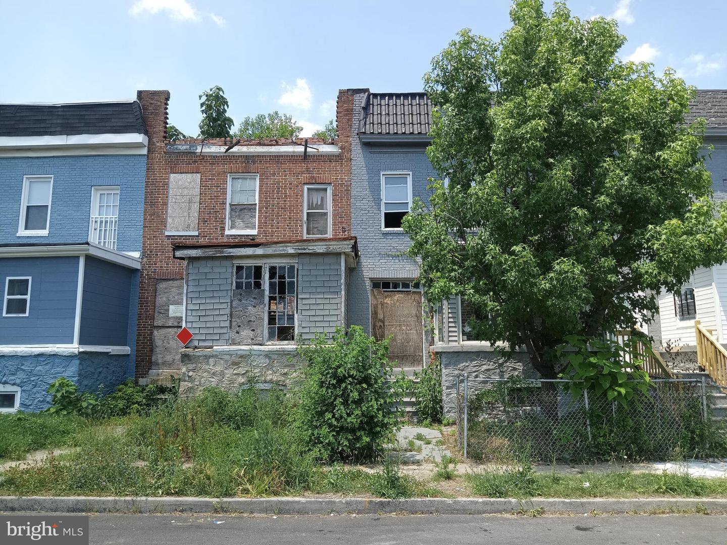 2804 WALDORF AVE Property Photo 1