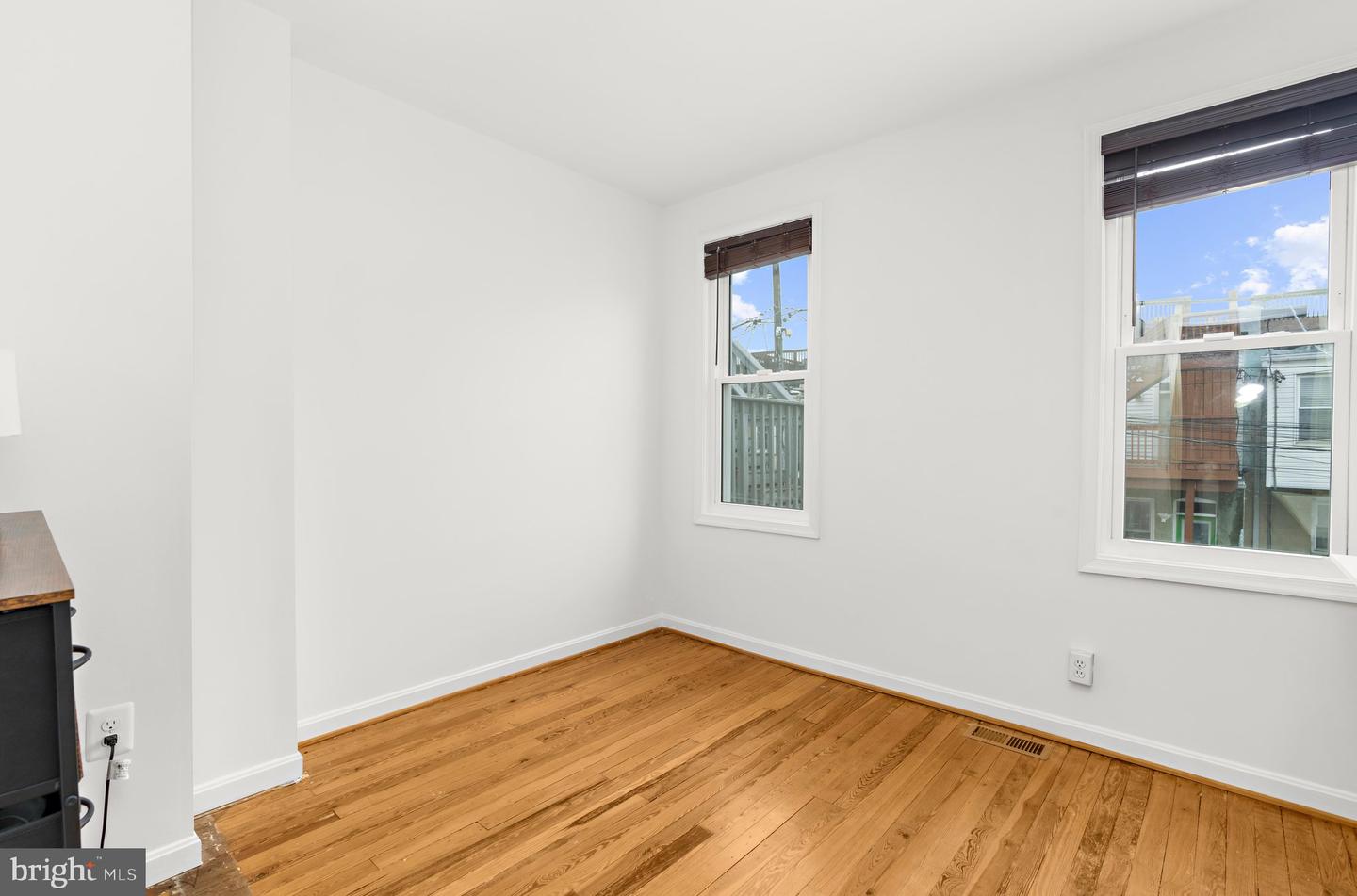 720 S Decker Ave Property Photo 16