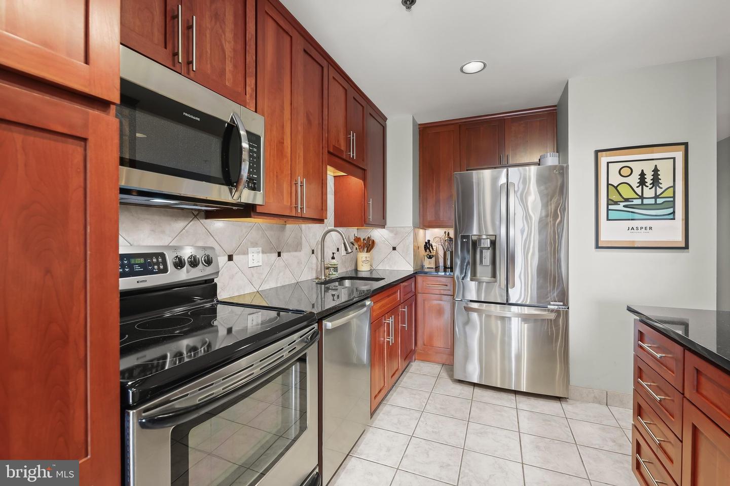 2515 Boston St #1107 Property Photo 11
