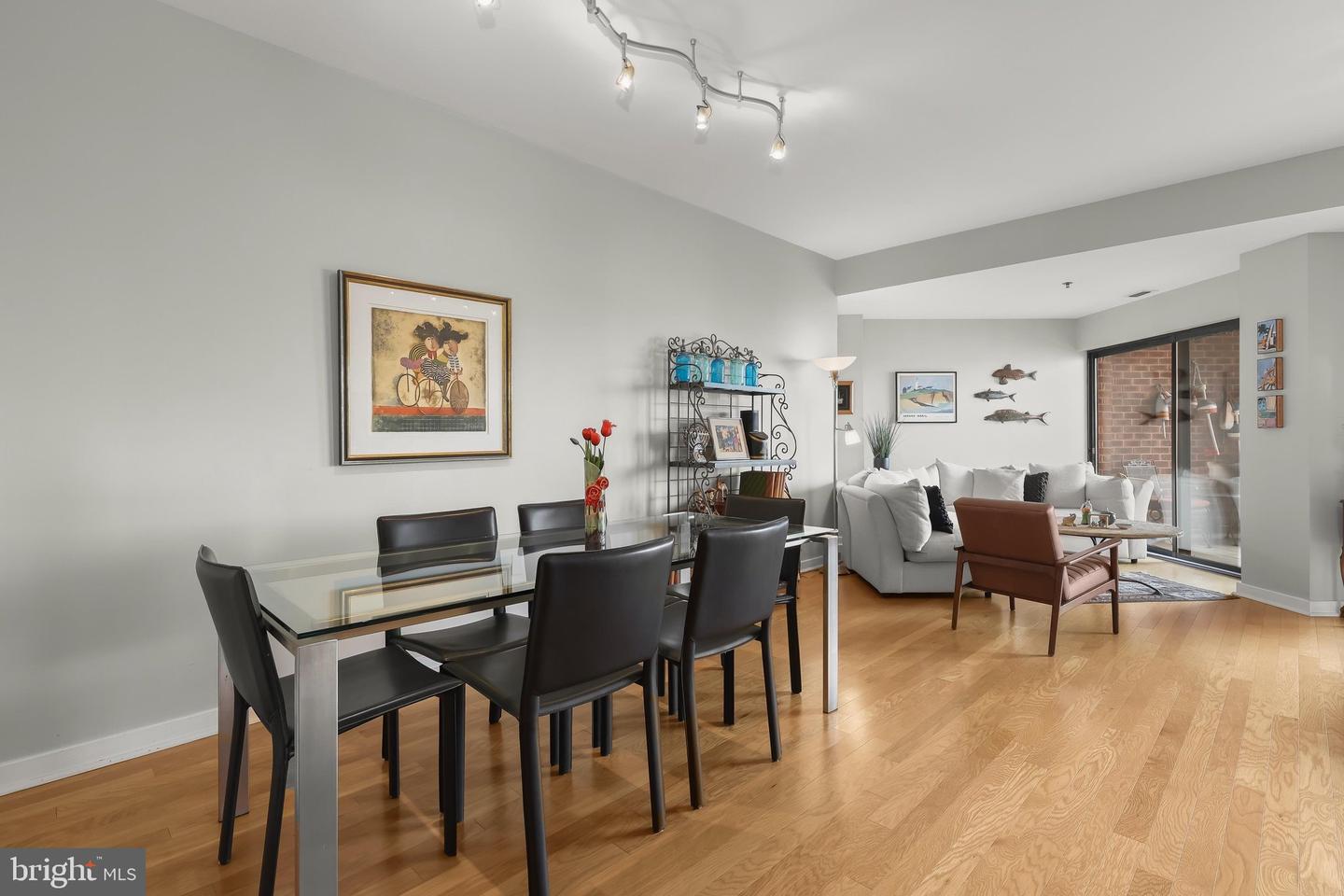 2515 Boston St #1107 Property Photo 12