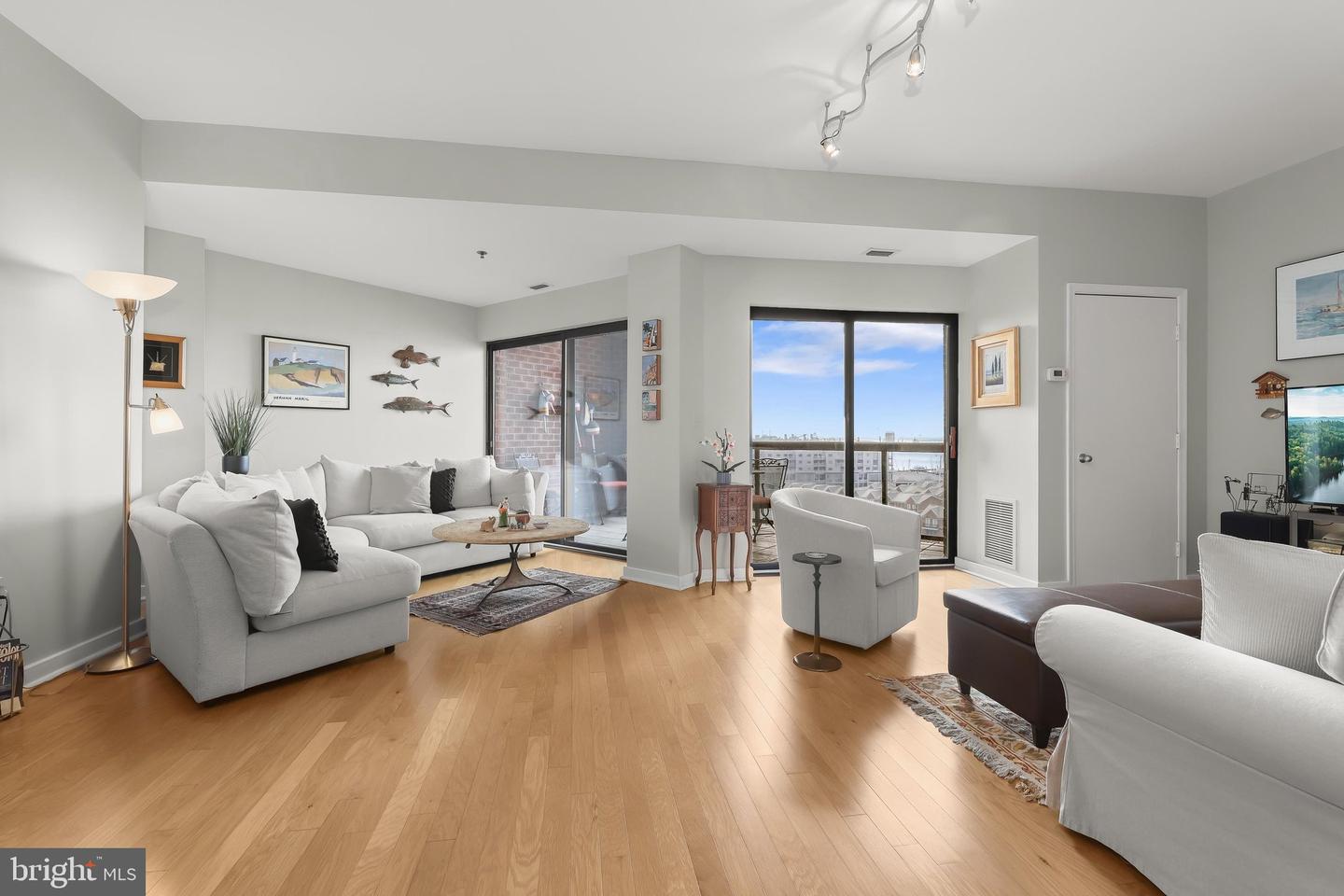 2515 Boston St #1107 Property Photo 15