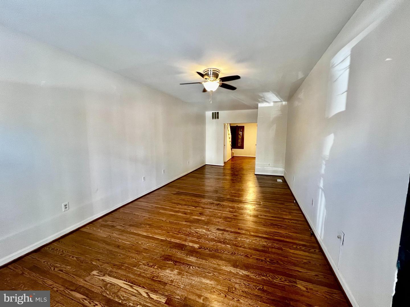 1518 S Hanover St Property Photo 2