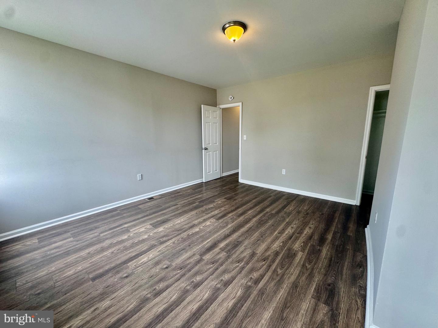 2123 Walbrook Ave Property Photo 19