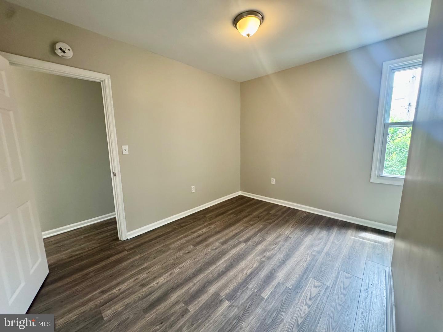 2123 Walbrook Ave Property Photo 21