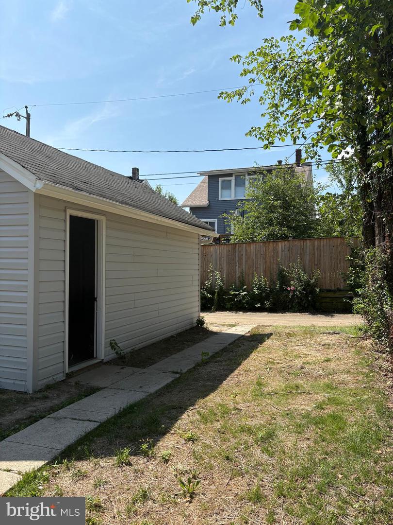 1719 Windemere Ave Property Photo 44