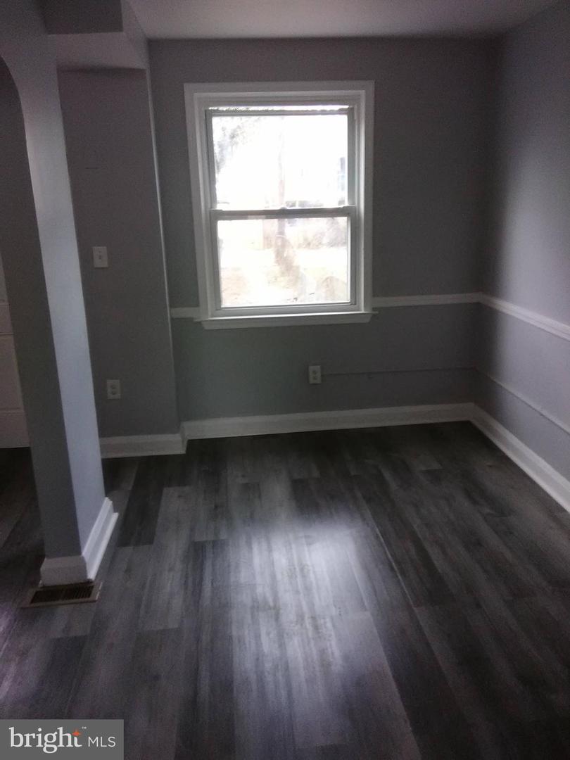 3308 Avondale Ave Property Photo 2