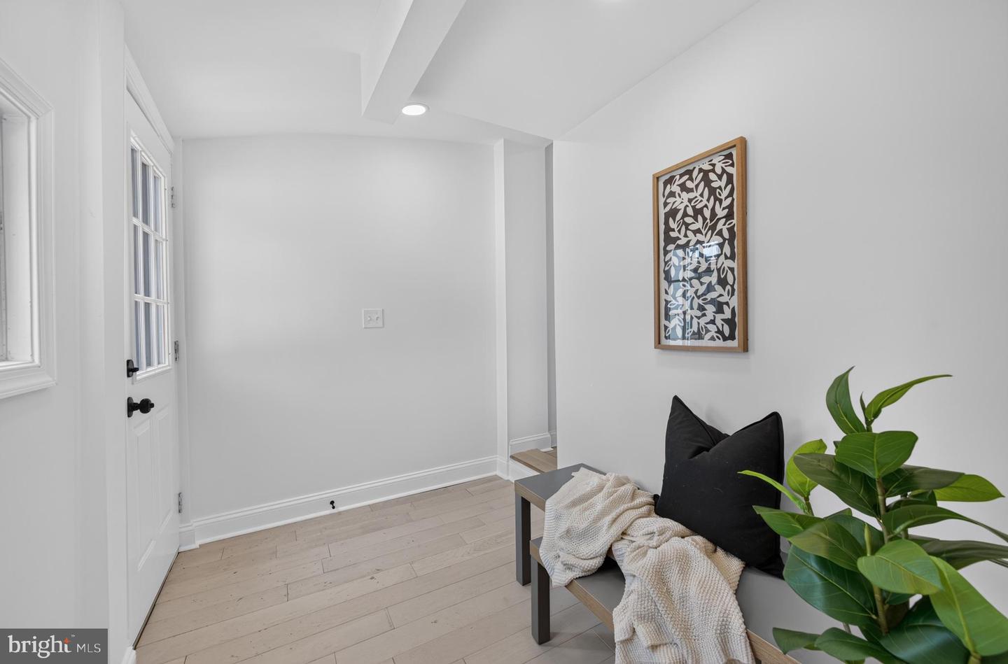1513 Henry St Property Photo 23
