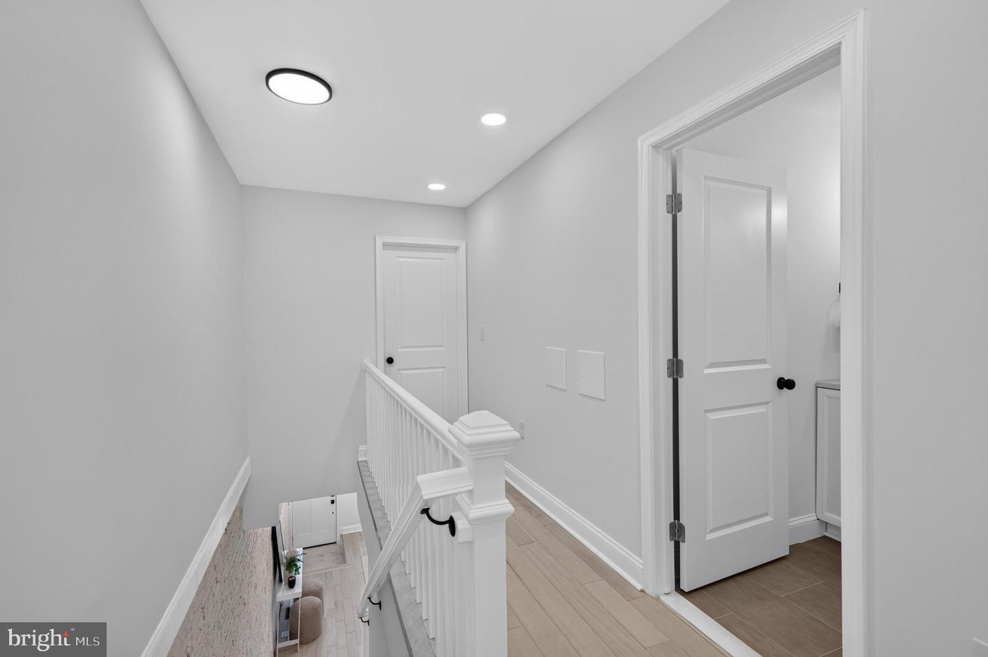 1513 Henry St Property Photo 56