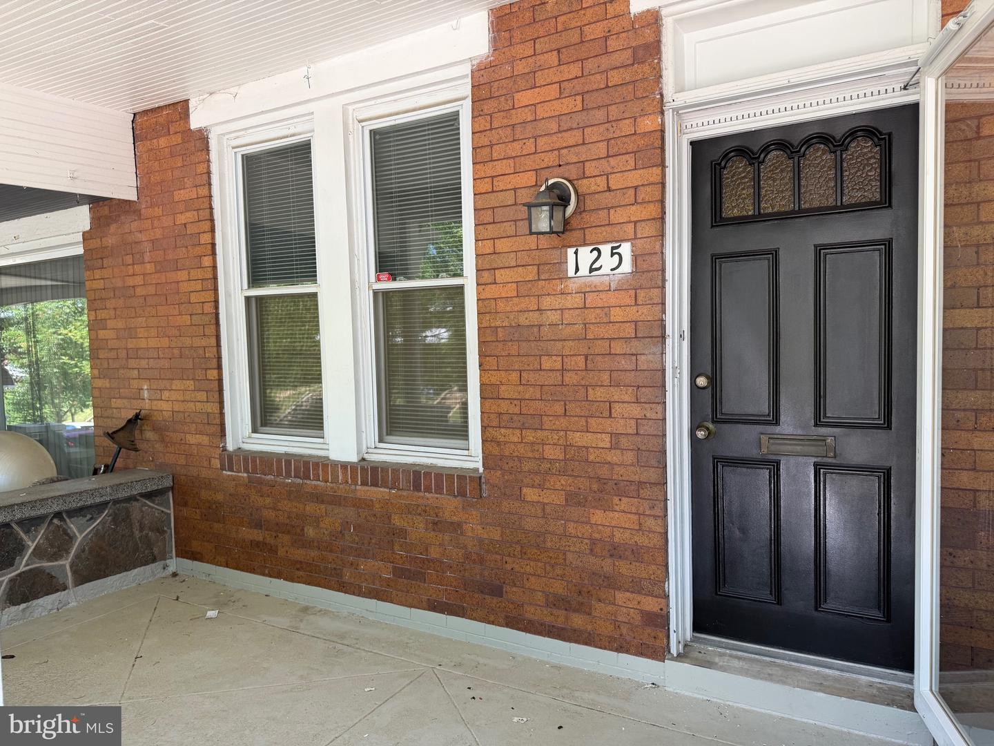 125 N Monastery Ave Property Photo 4