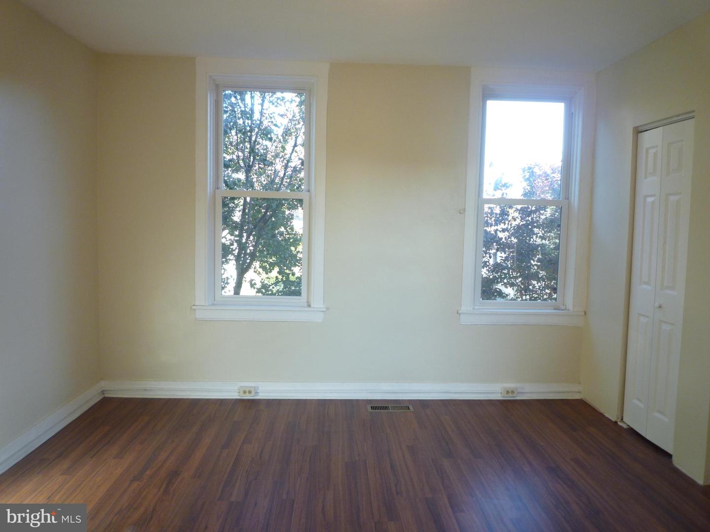 504 S Washington St Property Photo 20