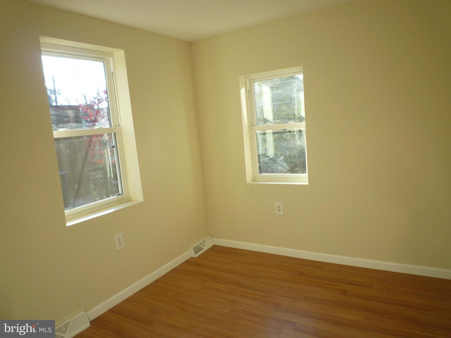 504 S Washington St Property Photo 26