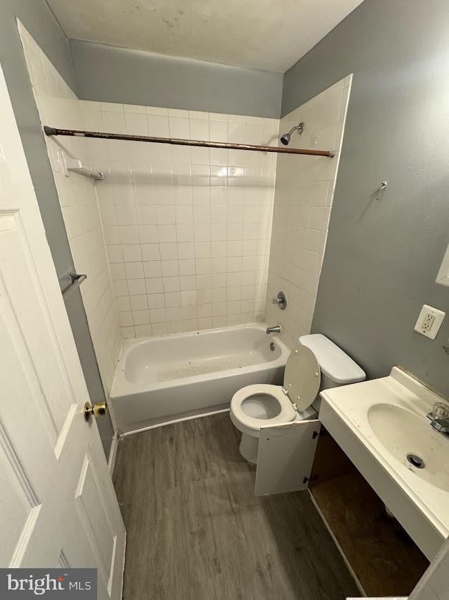 907 Bennett Property Photo 31