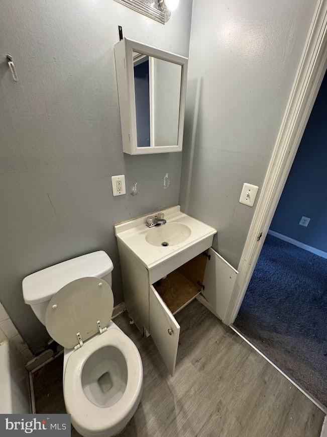 907 Bennett Property Photo 32