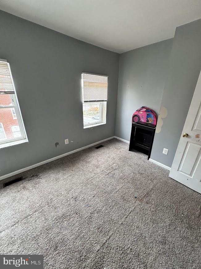 907 Bennett Property Photo 36