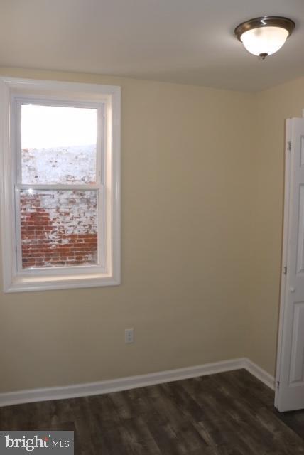 1646 E Pratt St Property Photo 8