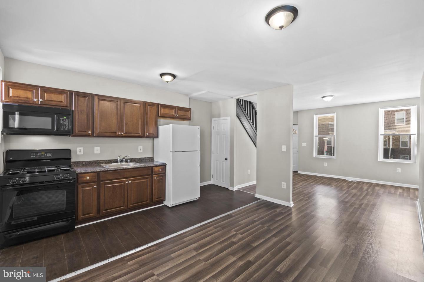 3408 Ravenwood Ave Property Photo 11