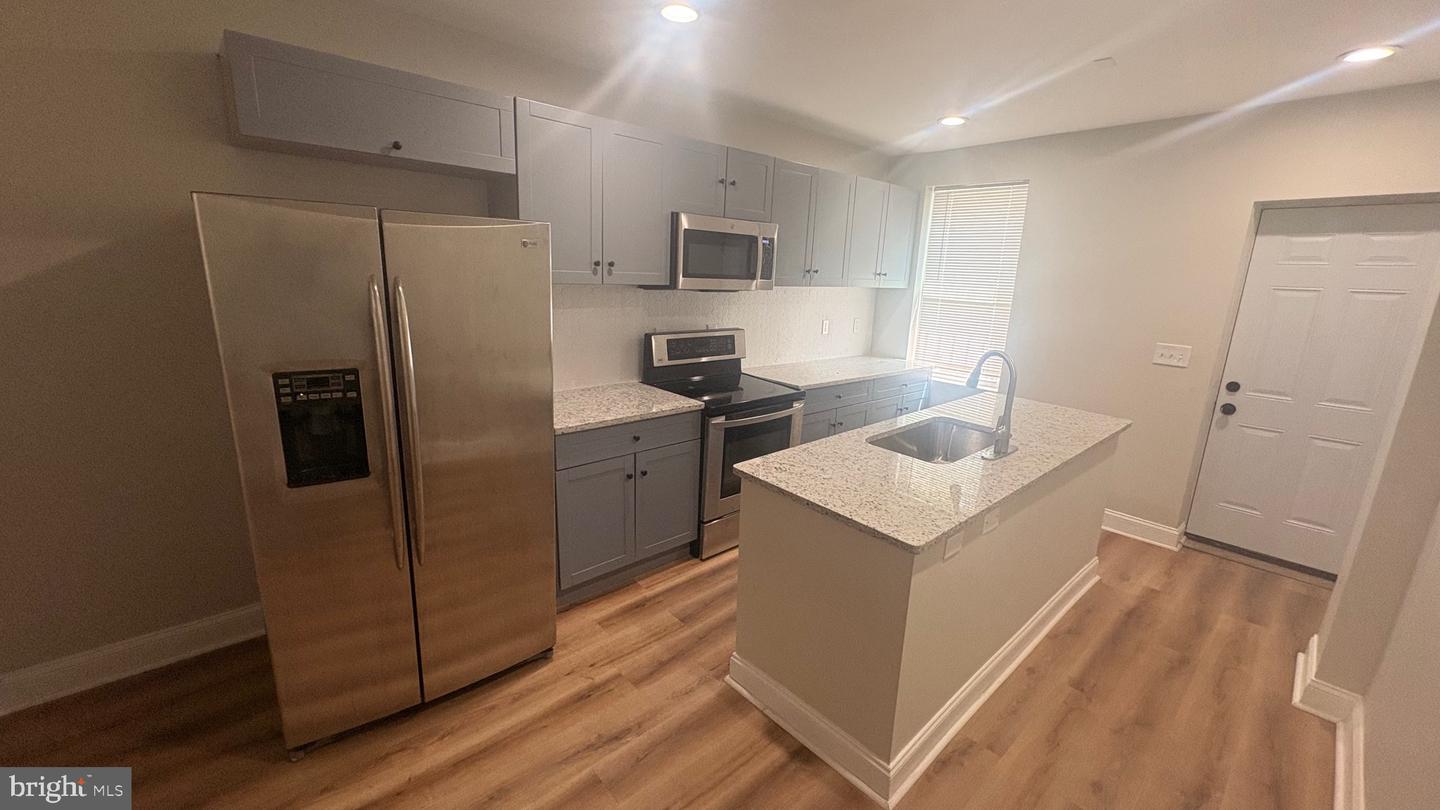 1109 Sargeant St Property Photo 3
