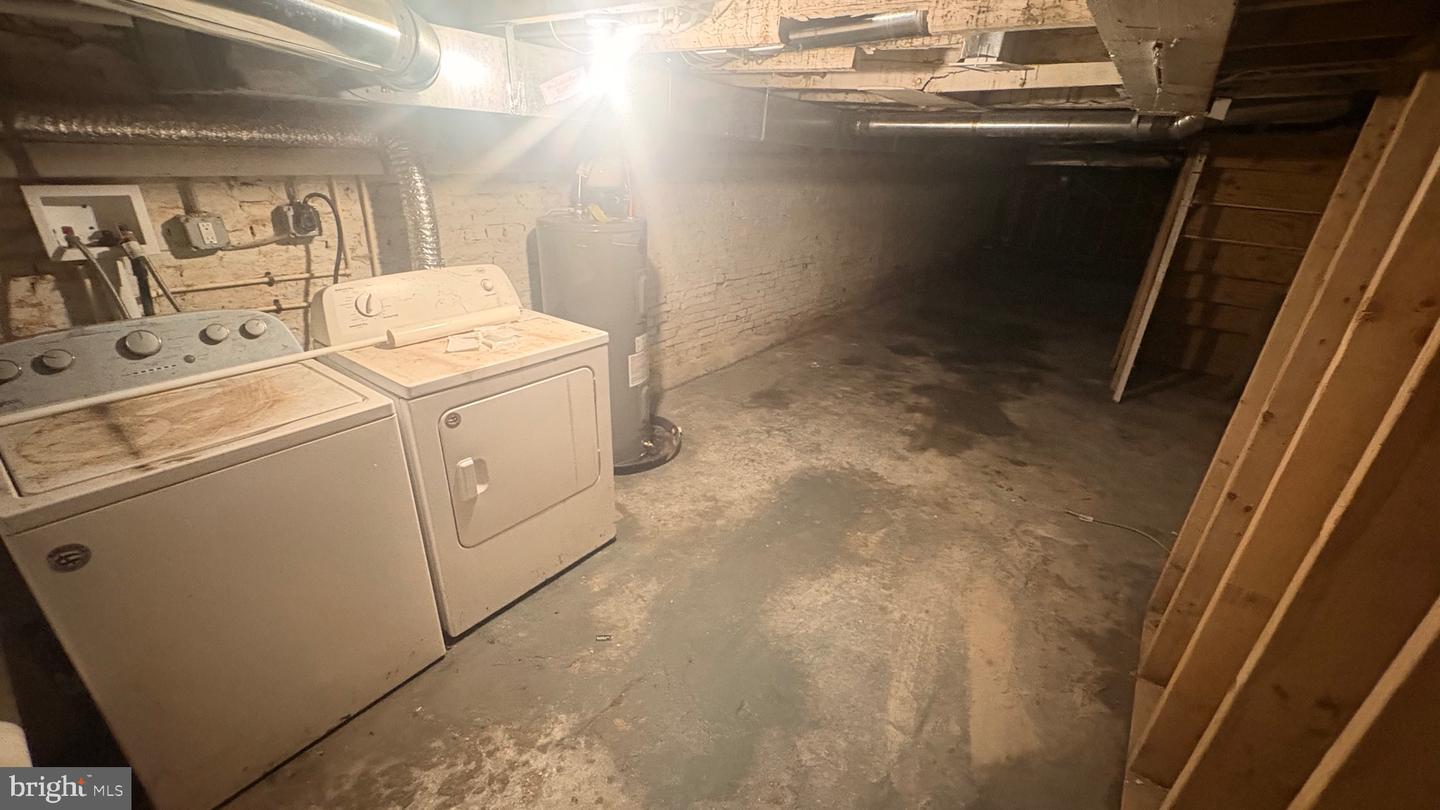 1109 Sargeant St Property Photo 28