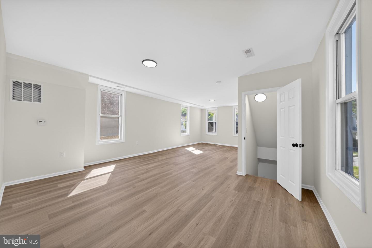 5923 Kavon Ave Property Photo 21