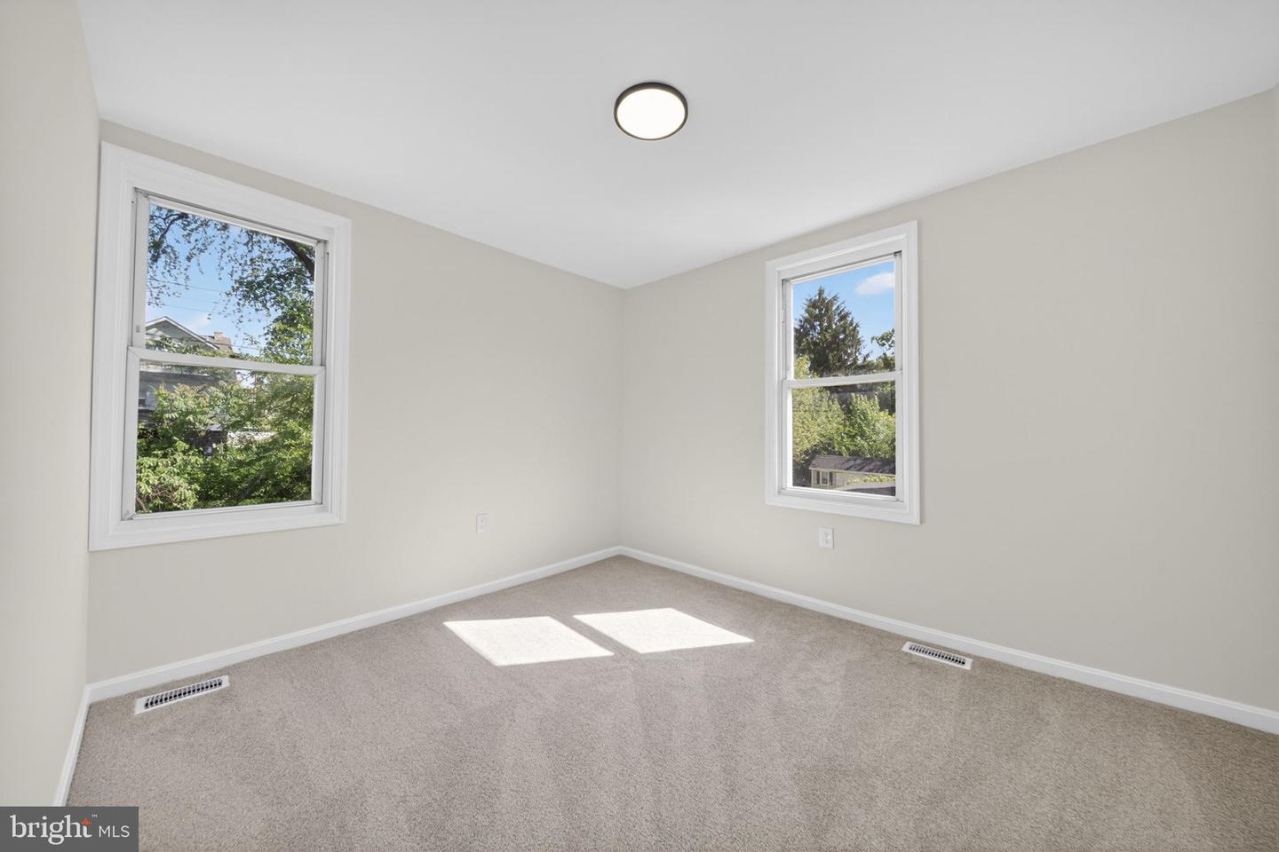 5923 Kavon Ave Property Photo 38