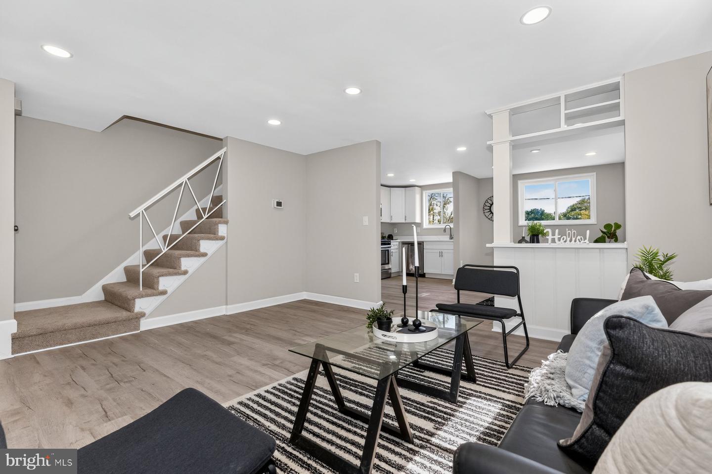 833 Sheridan Ave Property Photo 1