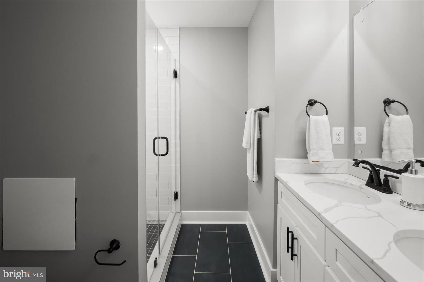 719 Oldham St Property Photo 18
