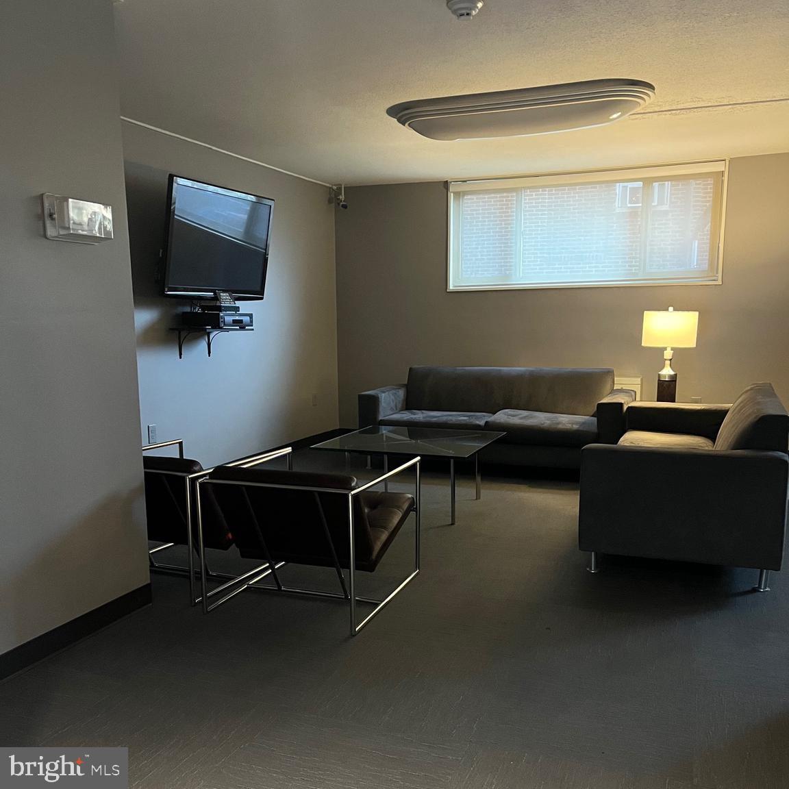 1 E University Pkwy #1103 Property Photo 2