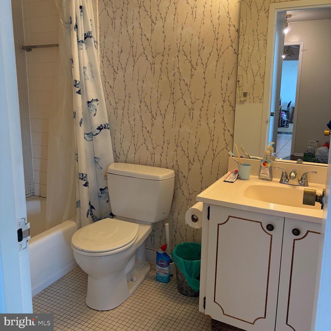 1 E University Pkwy #1103 Property Photo 6