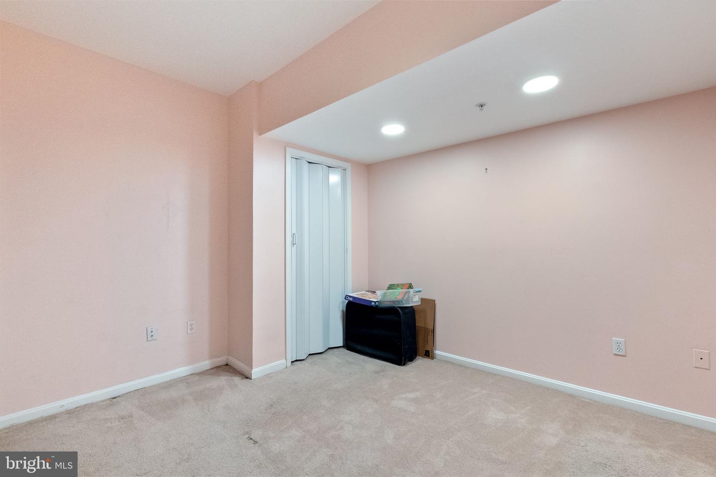 1025 Covington St Property Photo 29