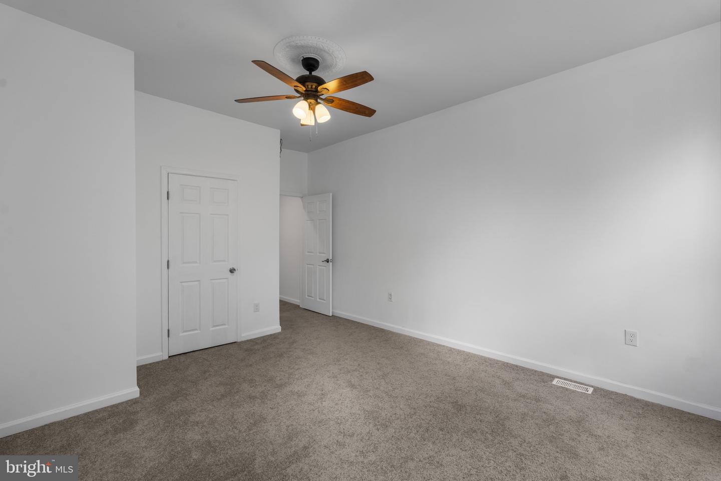 2912 Auchentoroly Ter Property Photo 17