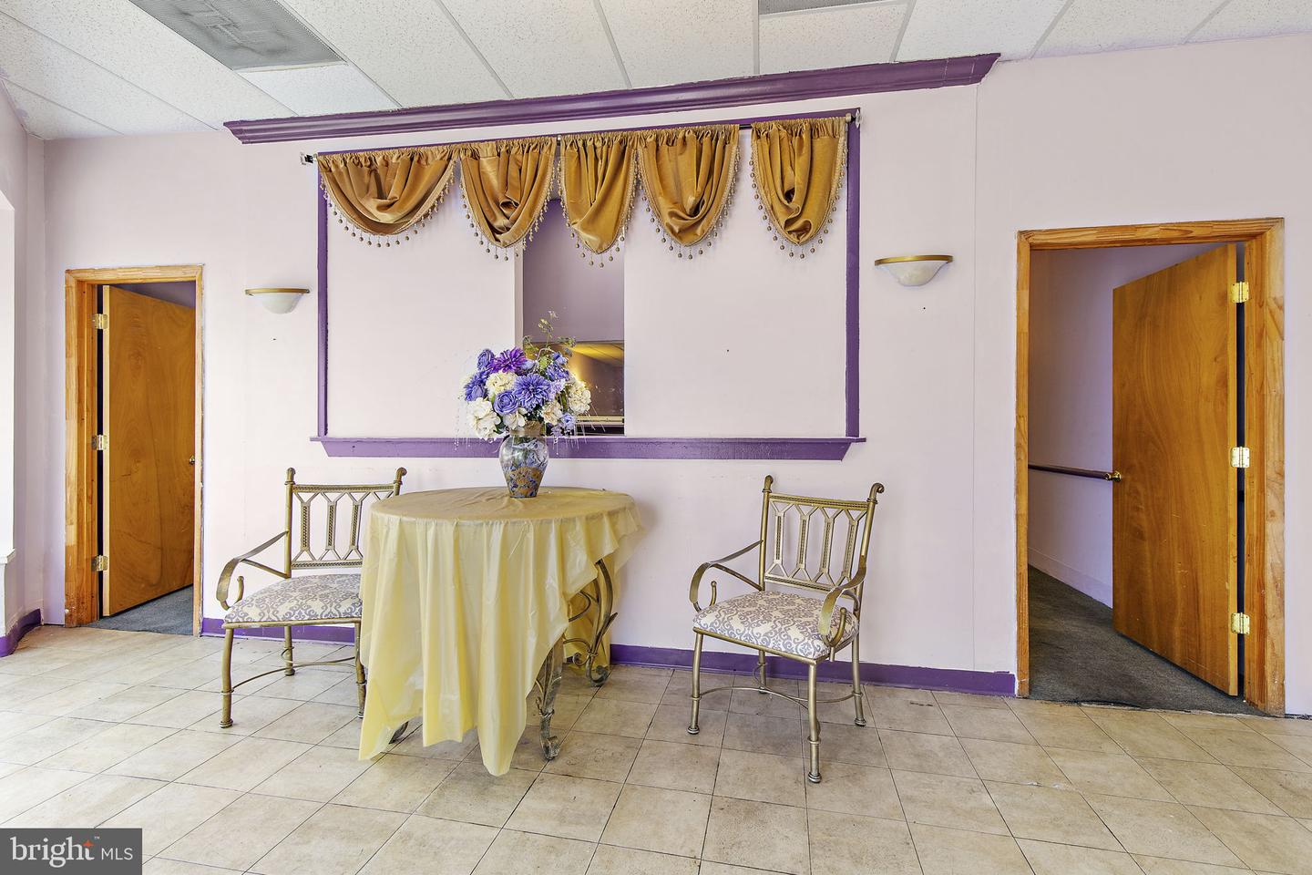 6709 Holabird Ave Property Photo 4