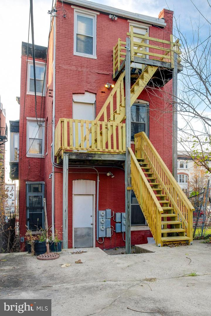 2017 Saint Paul St Property Photo 6