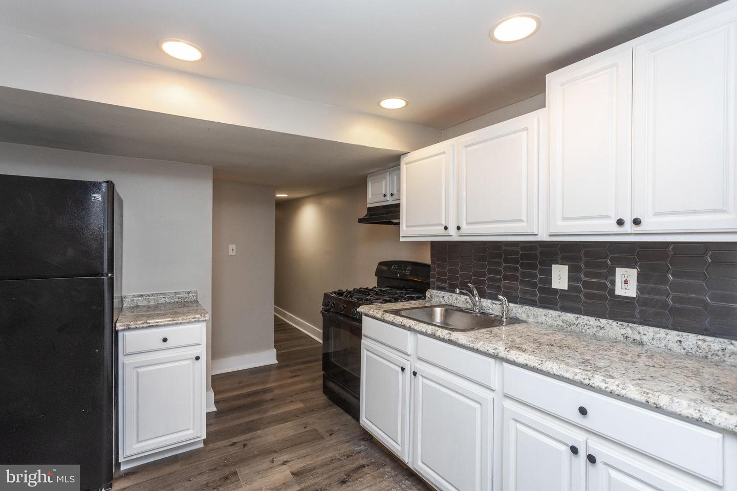 2017 Saint Paul St Property Photo 22
