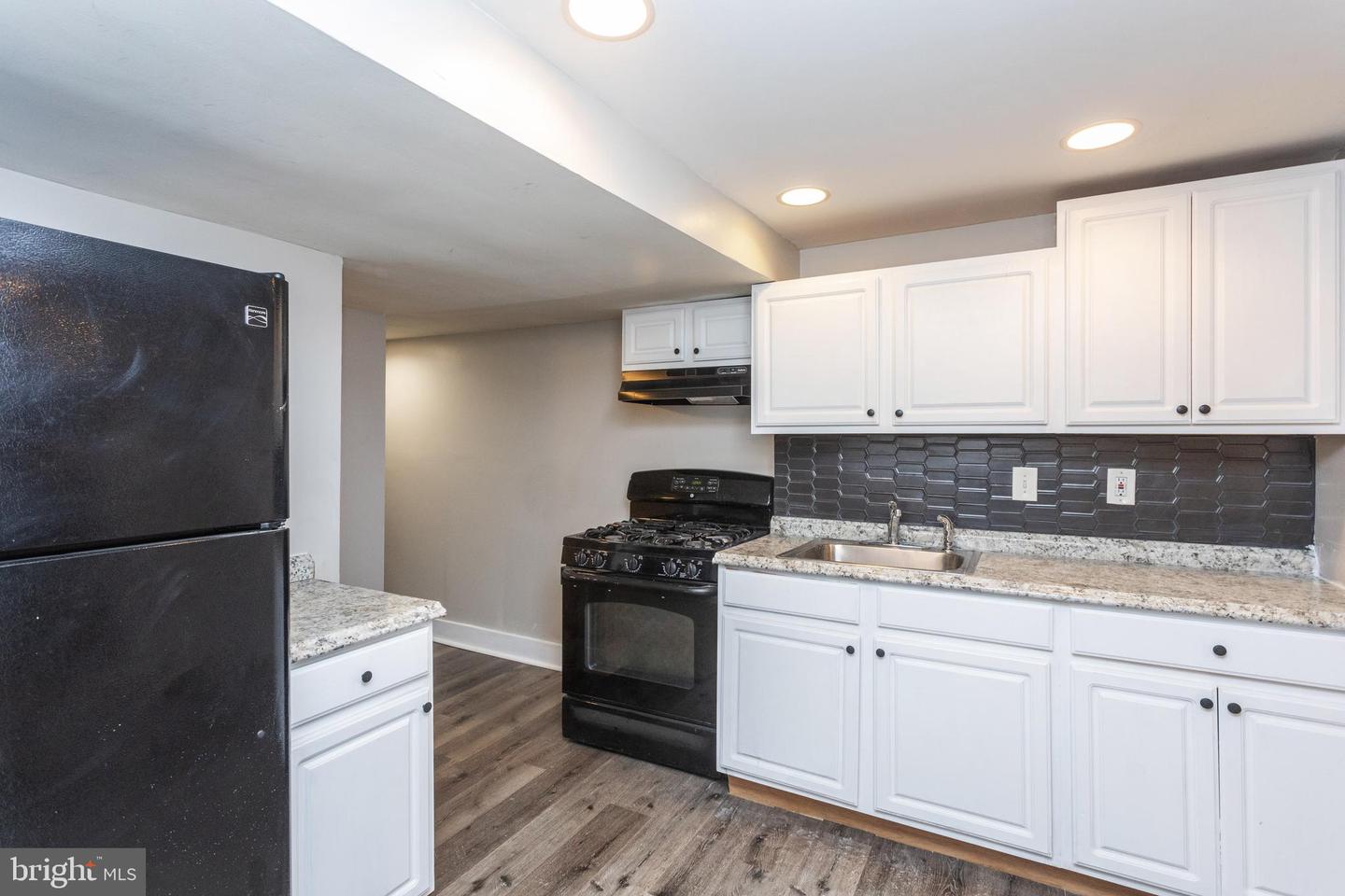 2017 Saint Paul St Property Photo 37