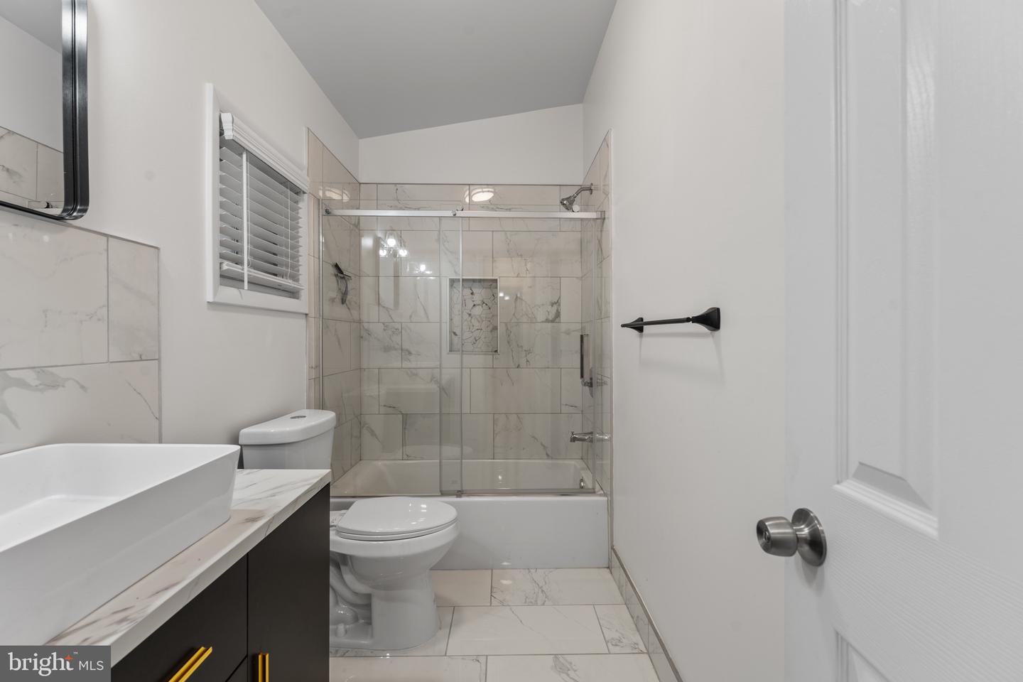 5801 Stuart Ave Property Photo 25
