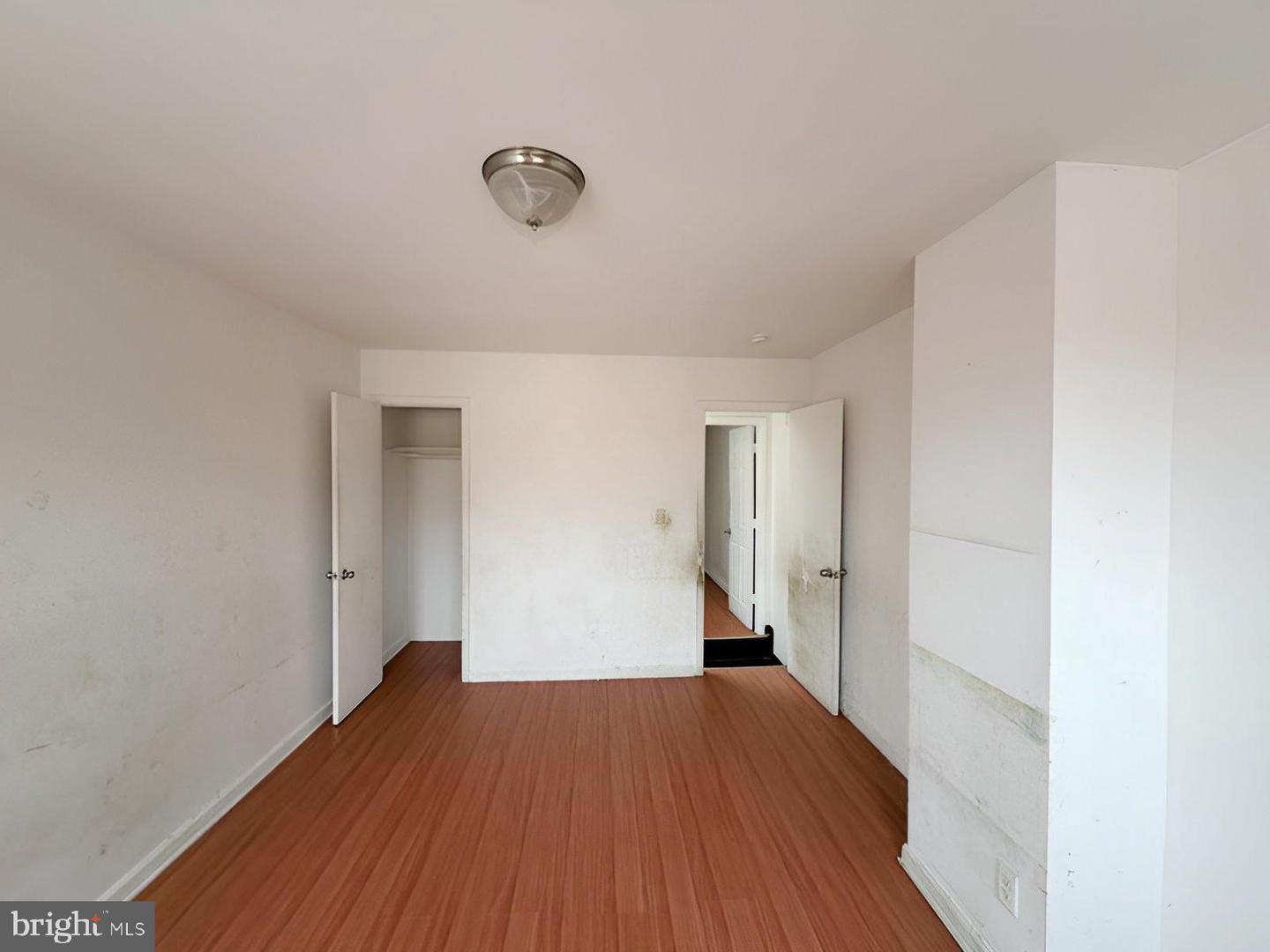 2426 Etting St Property Photo 7