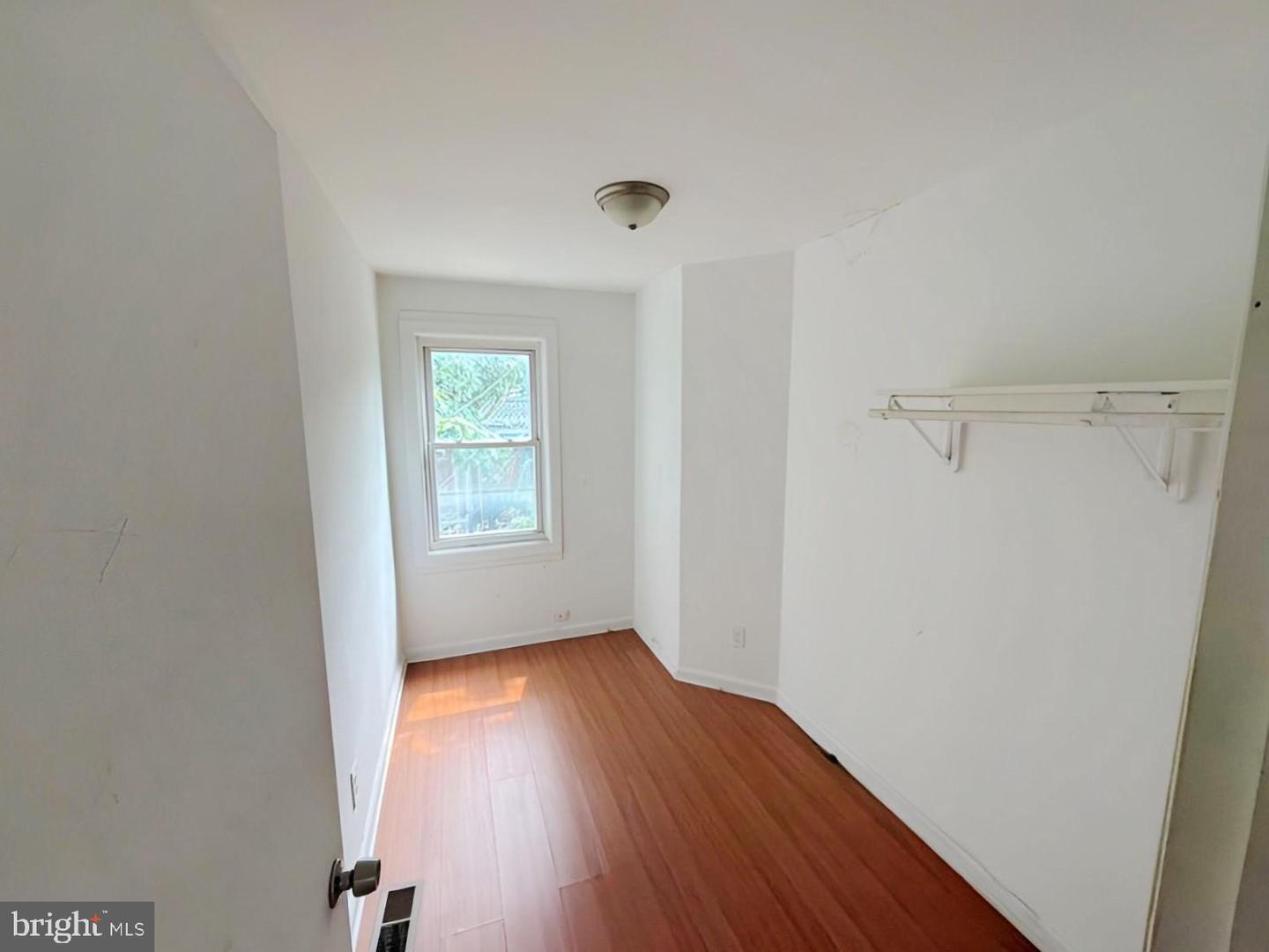 2426 Etting St Property Photo 9