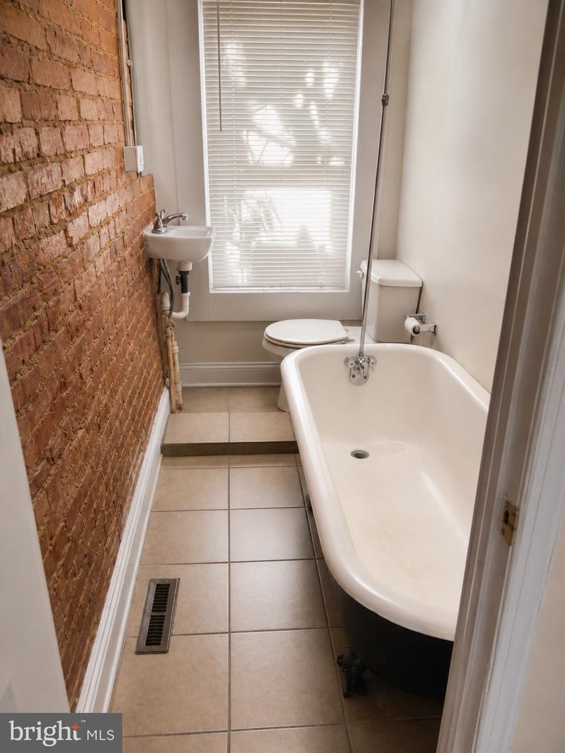 444 Furrow Street Property Photo 3