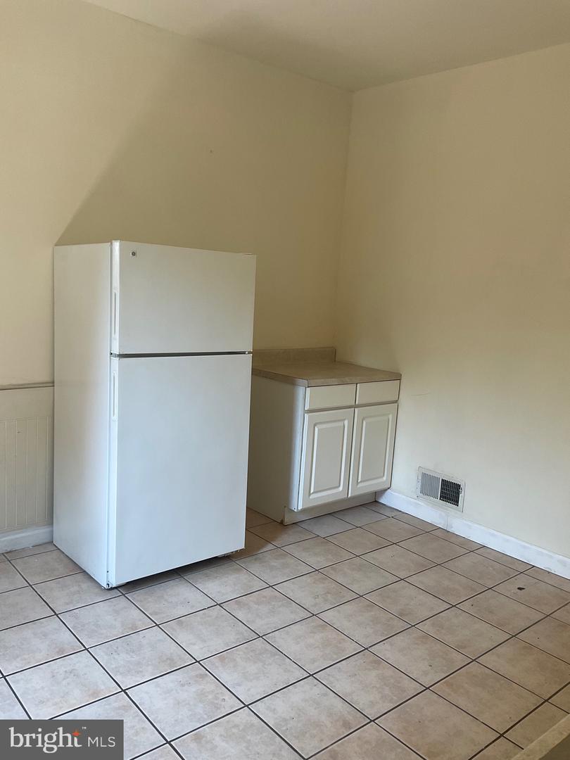 2525 Barclay St Property Photo 7