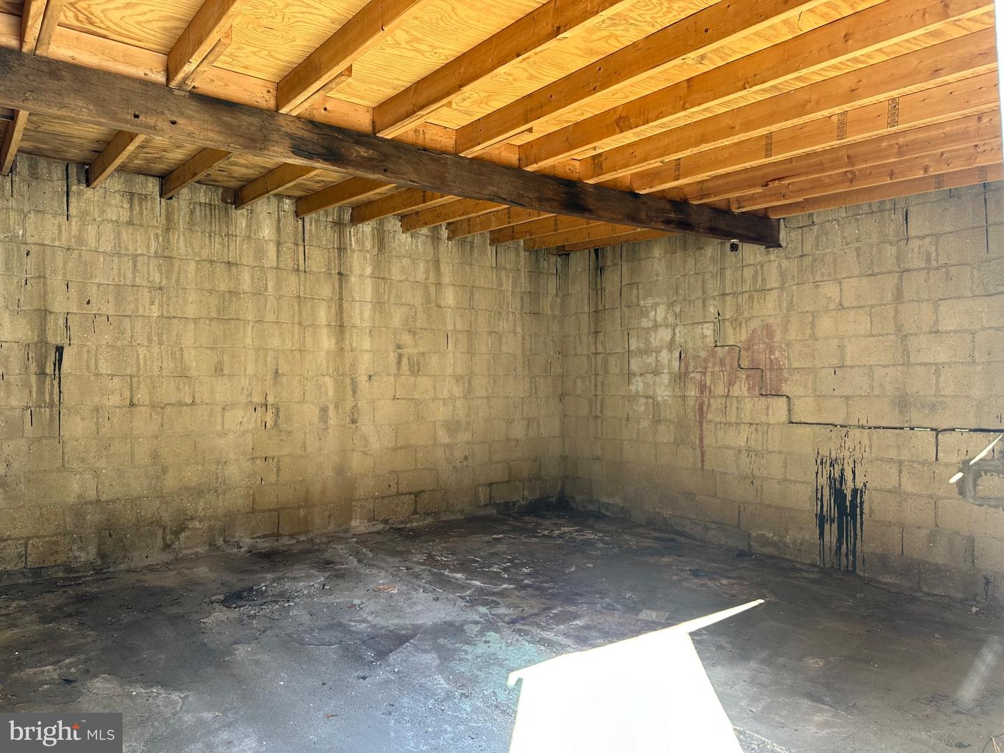 2525 Barclay St Property Photo 24