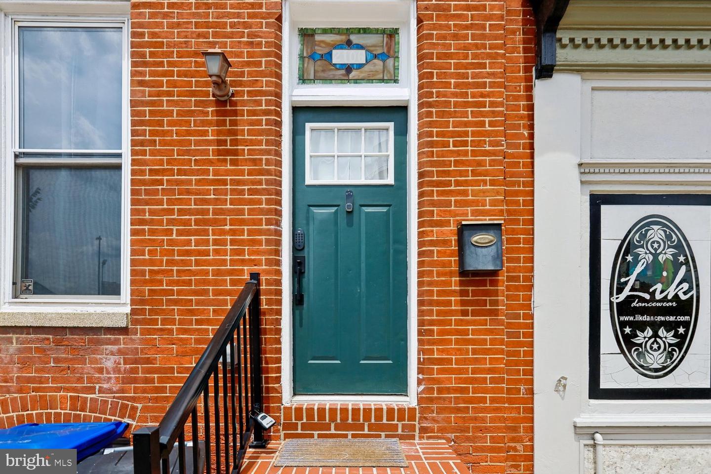 2106 Fleet St Property Photo 2