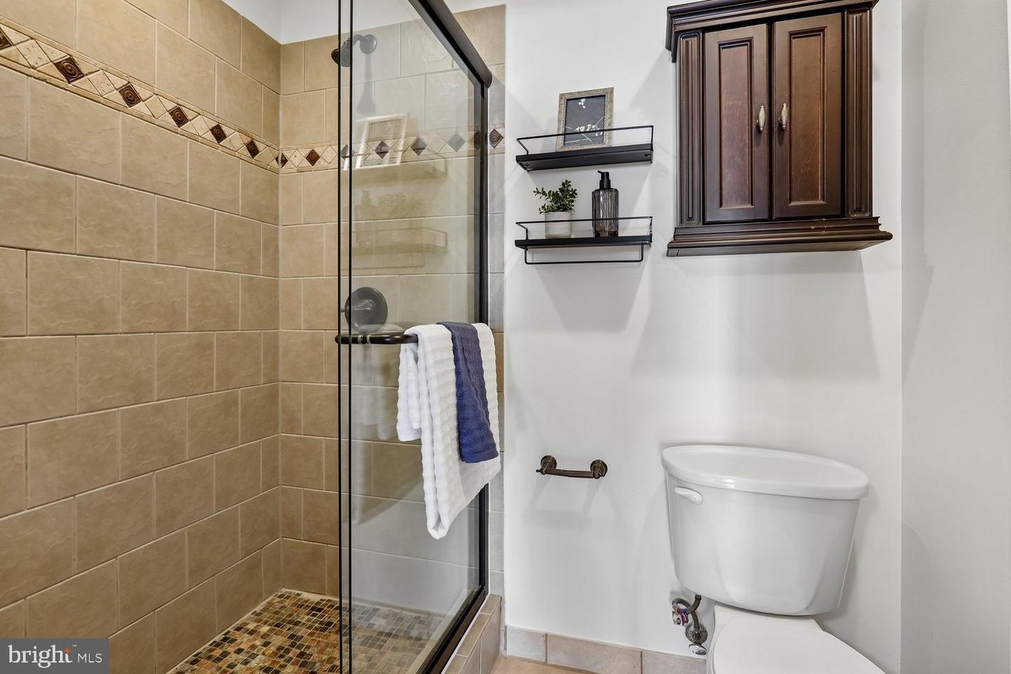 2106 Fleet St Property Photo 22