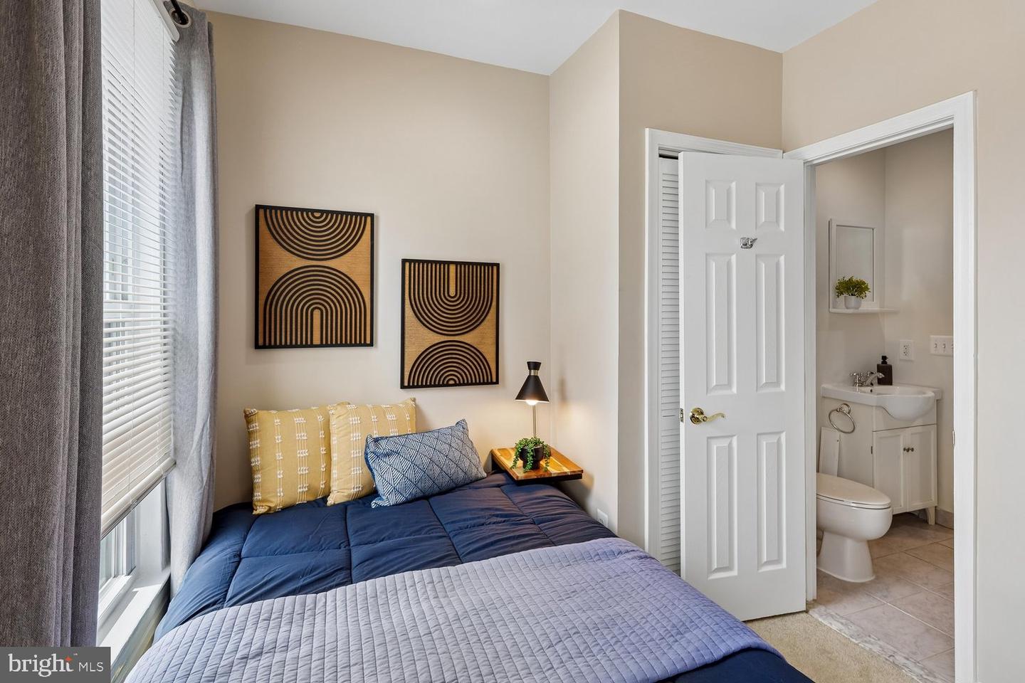 2106 Fleet St Property Photo 31
