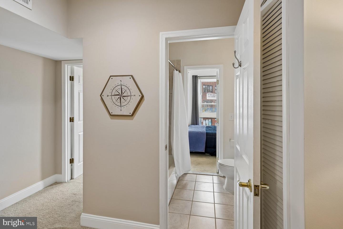 2106 Fleet St Property Photo 34