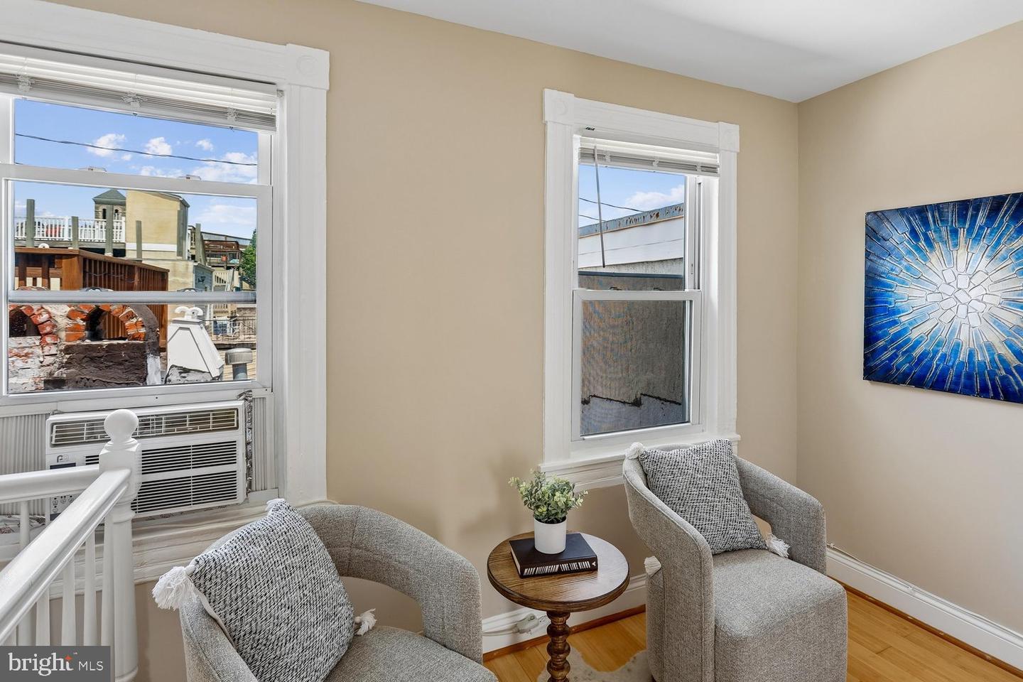 2106 Fleet St Property Photo 39